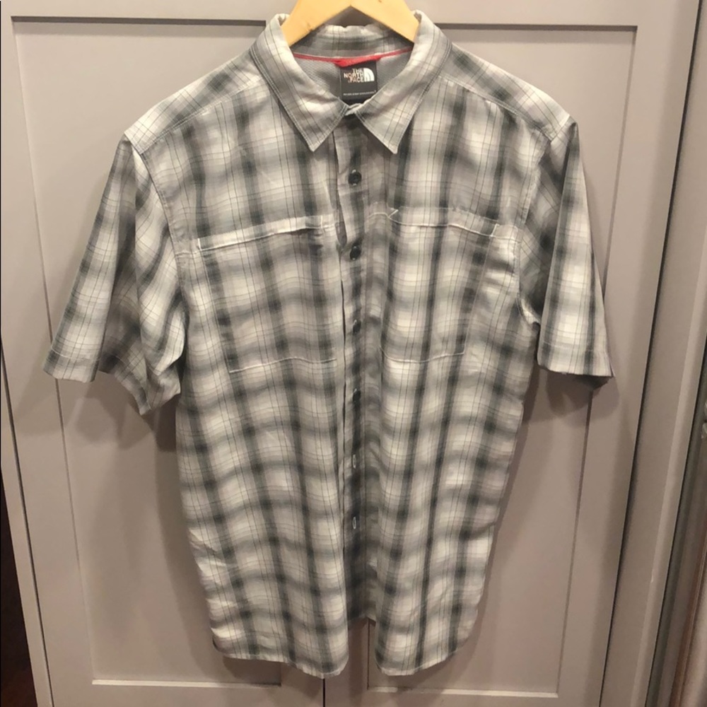 North face short sleeve plaid.